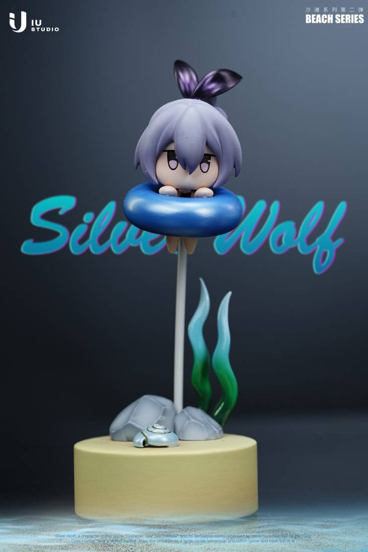 IU - Silver Wolf - Image 12