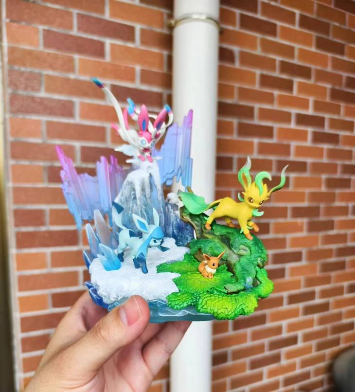 Hall - Glaceon, Leafeon and Sylveon - Image 2