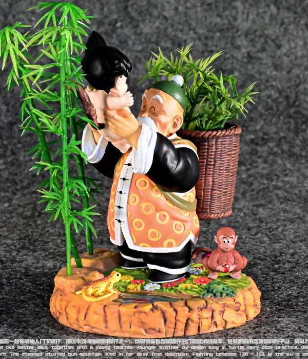 FOX - Grandpa Gohan and Kid Goku StatueCorp