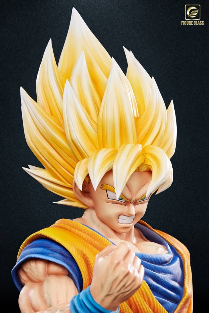 Figure Class - SSJ Goku StatueCorp
