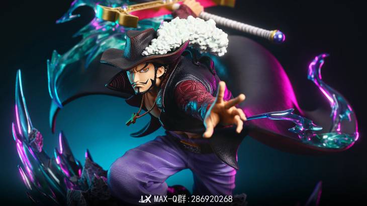 LX - Mihawk StatueCorp