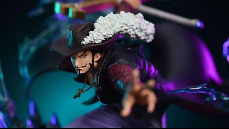 LX - Mihawk StatueCorp