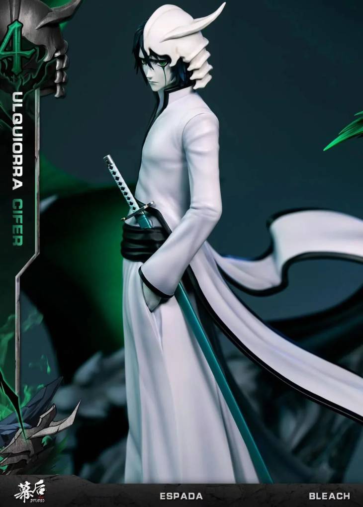 MH - Ulquiorra StatueCorp