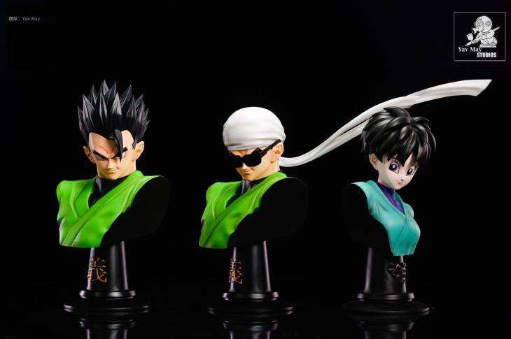 MY - Great Saiyaman Gohan and Videl StatueCorp