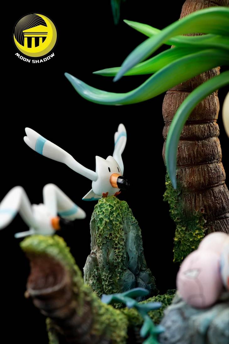 Moon Shadow - Exeggutor, Exeggcute and Togepi StatueCorp