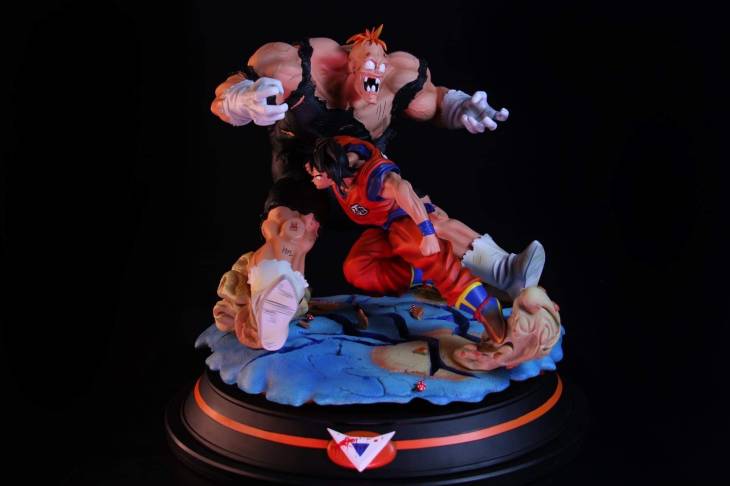 PBR - Goku vs Recoome StatueCorp