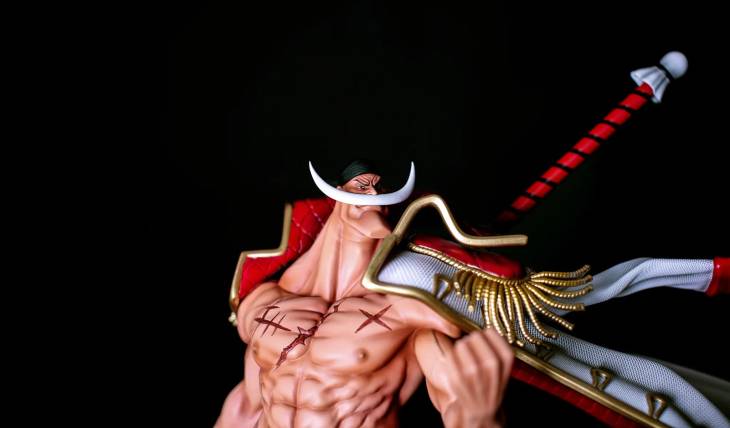 Phoenix - Whitebeard StatueCorp
